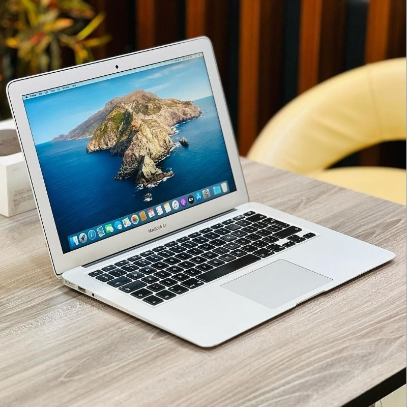 MacBook air 13.3” 2017