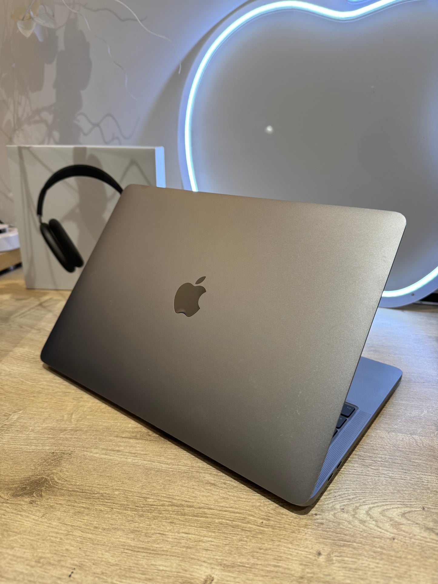 Macbook pro 13.3” 2020