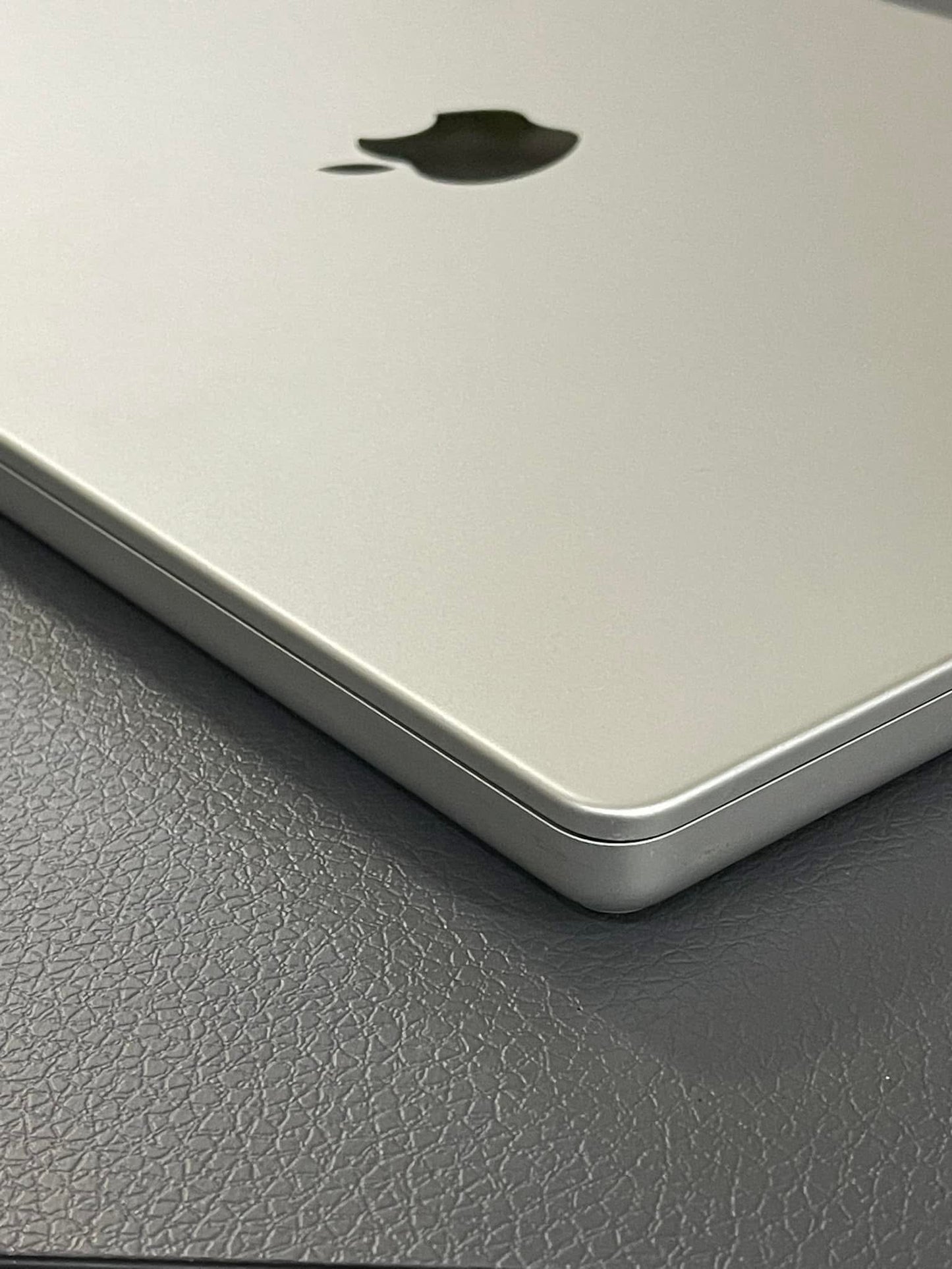 Macbook pro 16” M1 pro