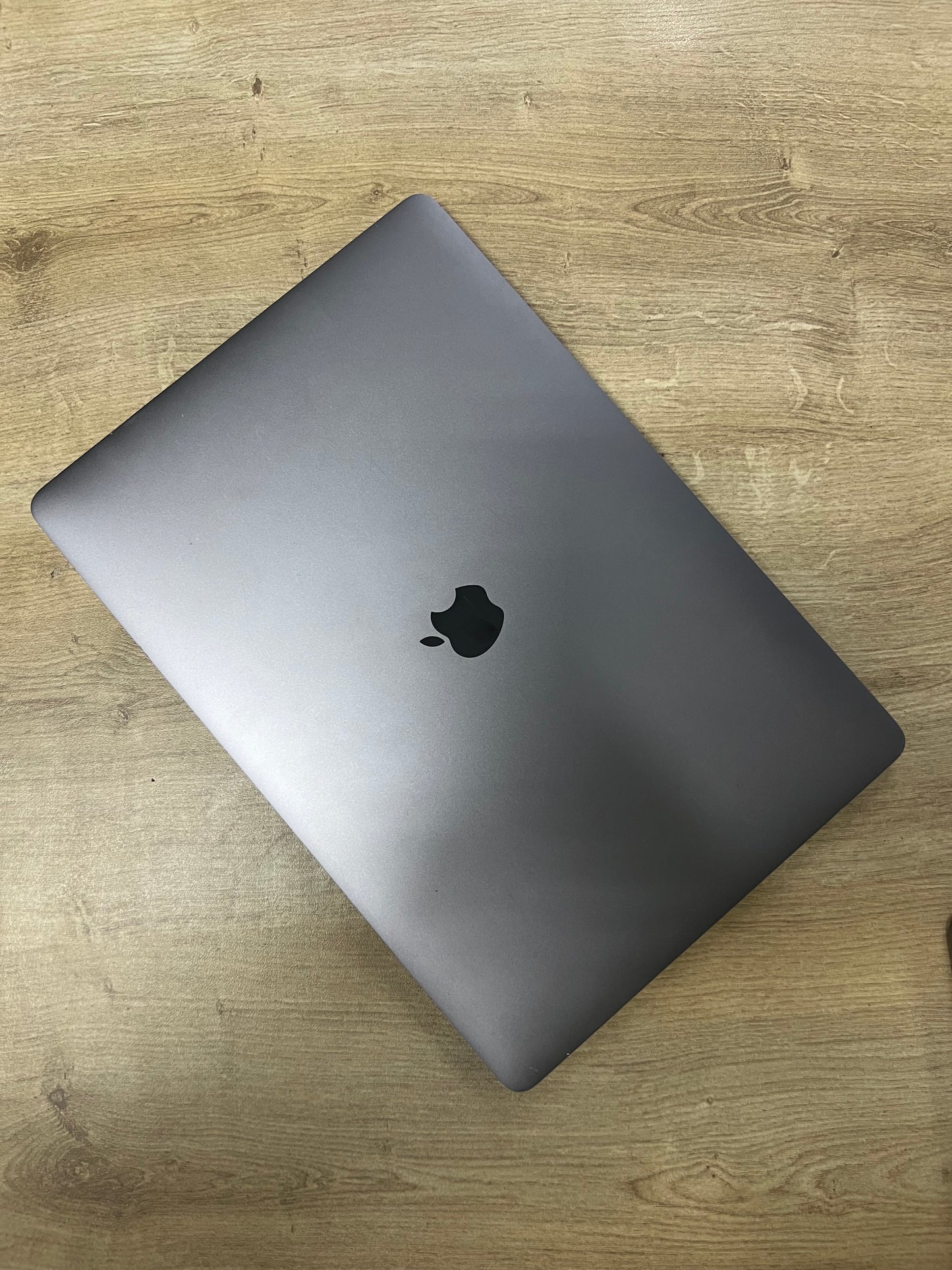 MacBook pro 15.4"