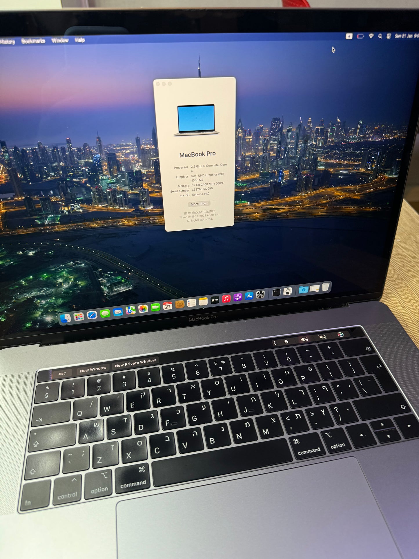 MacBook pro 15,4”