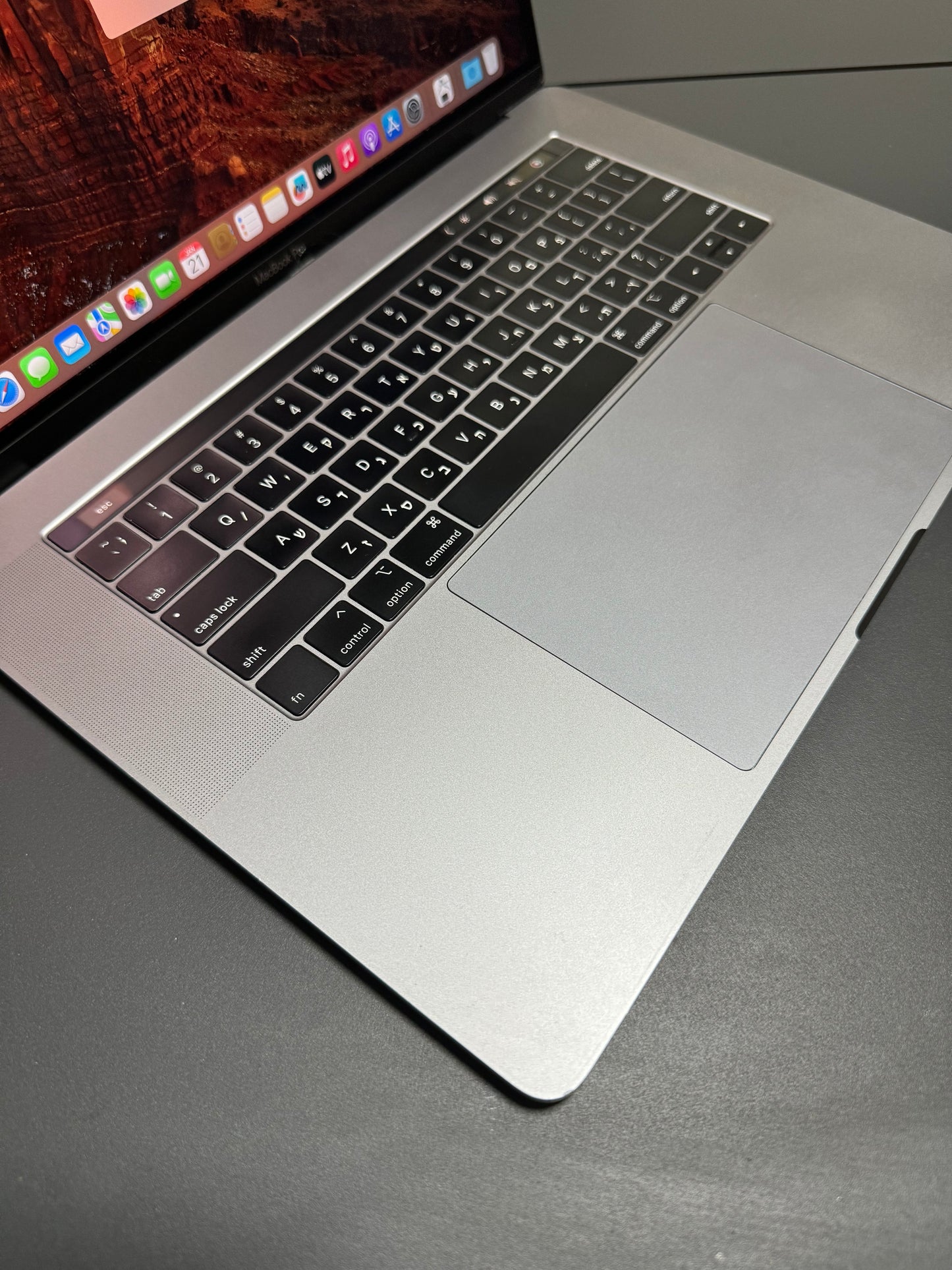 Macbook pro 15,4” i9