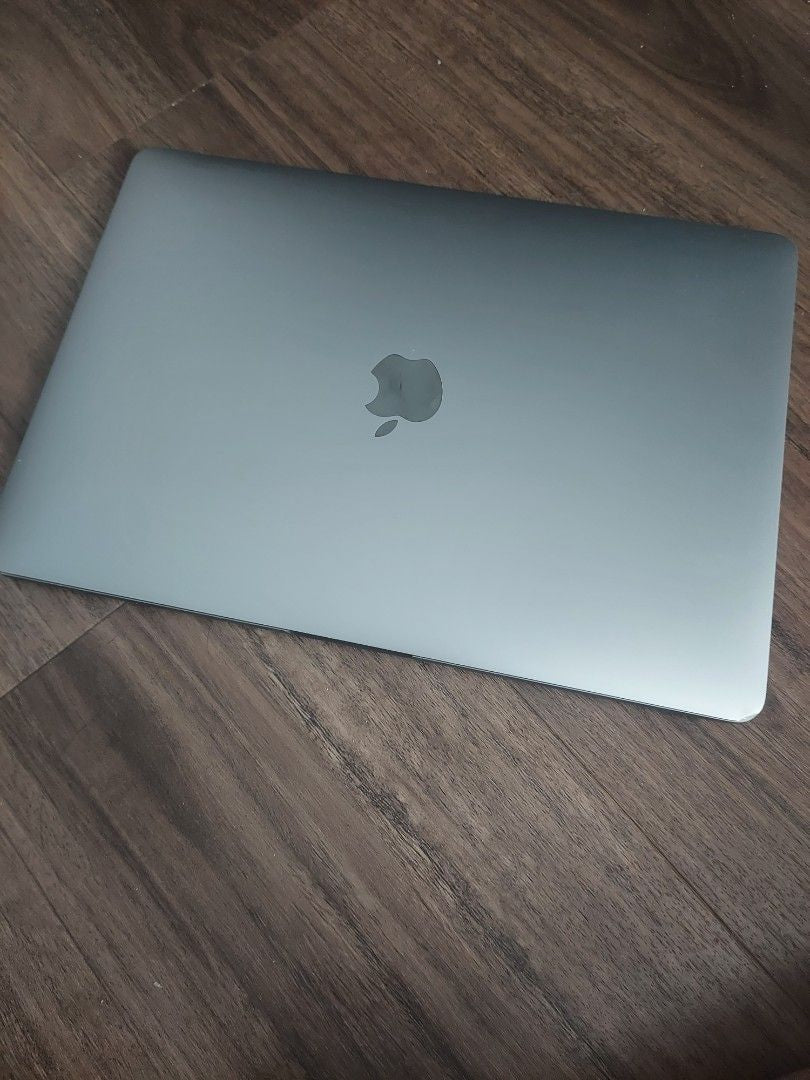 Macbook pro 15,4” 2018