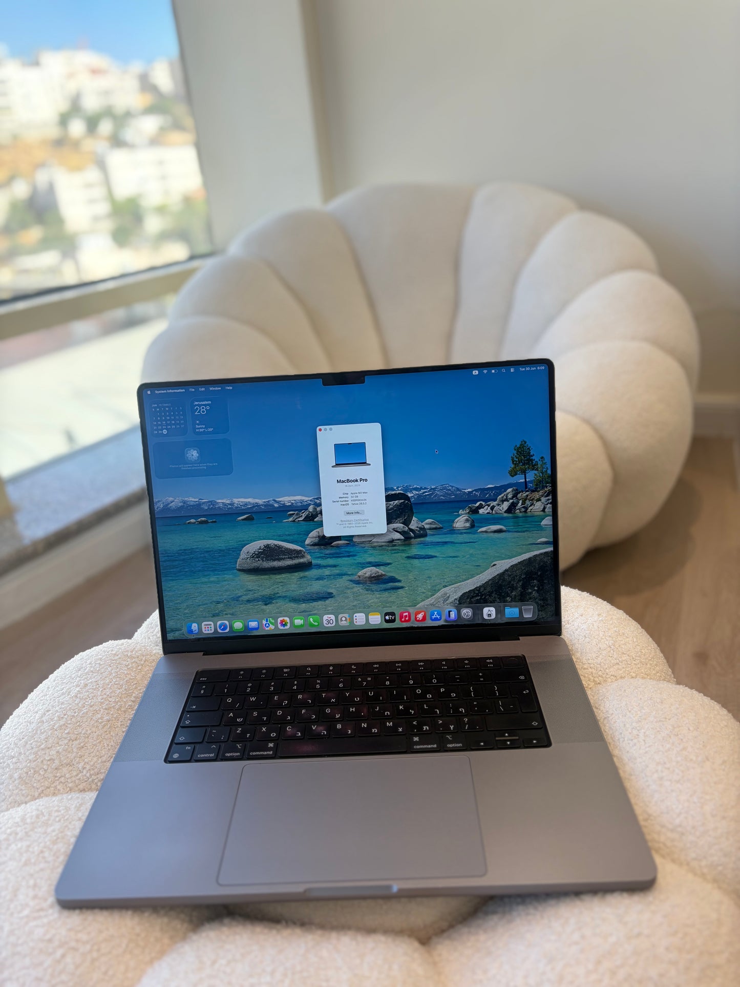 MacBook Pro 16
